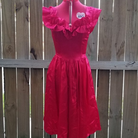 Red Vintage Retro Pin-up Acetate ruffle Dress - Picture 1 of 6